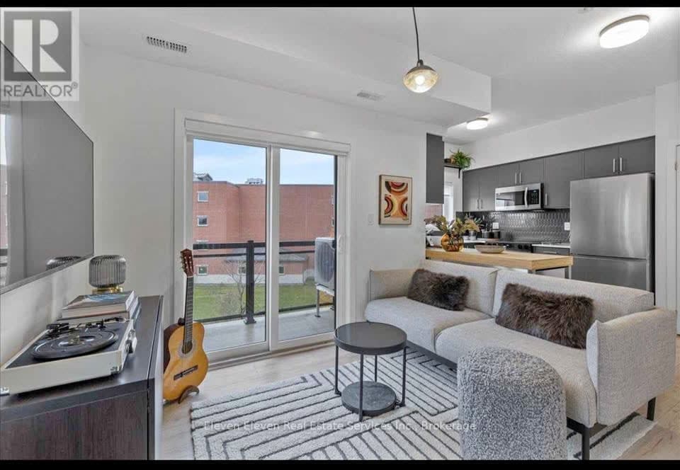 Brand-new 2-bedroom townhouse near U of G — 42 Lowes Road W